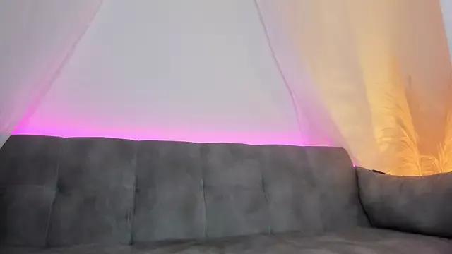 gaaby_foxx from StripChat