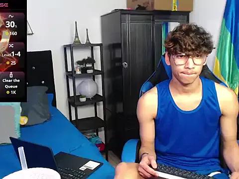 Gael_Jones from StripChat is Freechat