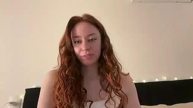 gemeas_scarlatt from StripChat is Freechat