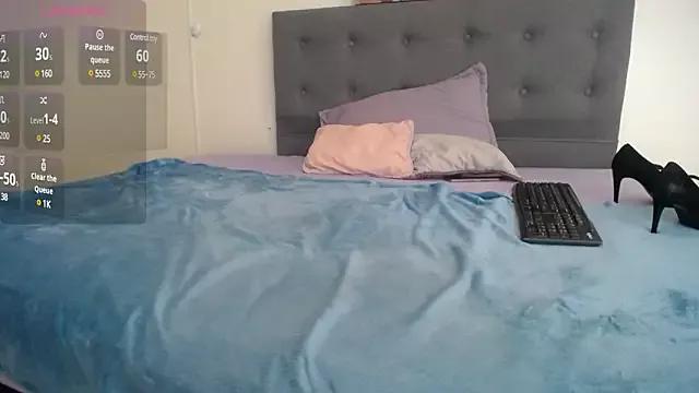ghostwoman from StripChat is Freechat