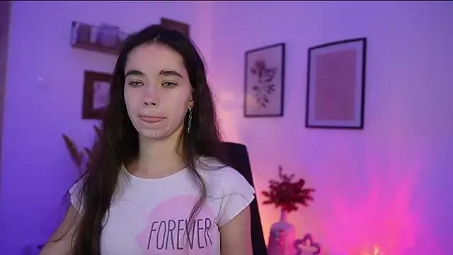 Gia_Paige18 from StripChat is Freechat