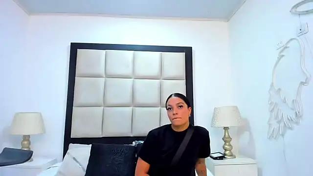 Gianna_Watson from StripChat is Freechat