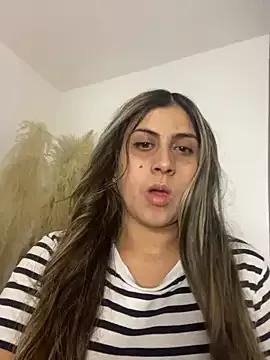 girl-anni from StripChat is Freechat