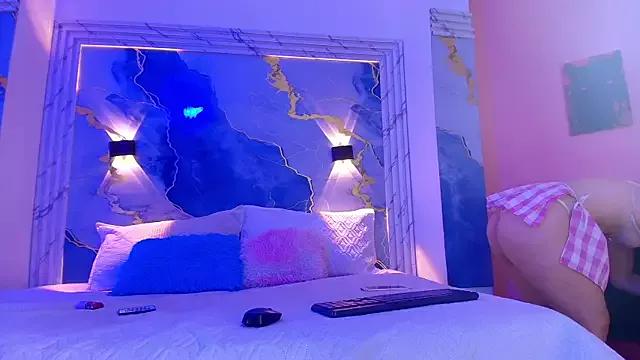 Girls_from_medellin from StripChat is Freechat