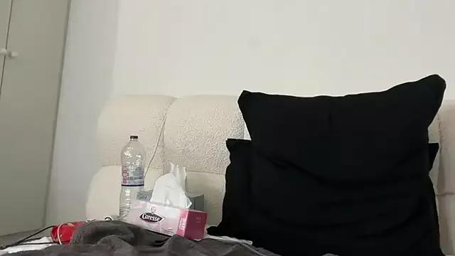 GiuliaDollx from StripChat is Freechat