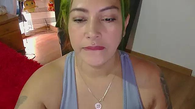 Gleon_ from StripChat is Freechat