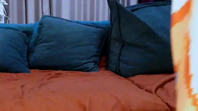 Entertain your itch for girls livestreamers with our collection of stunning models, skilled in the art of temptation and delight.