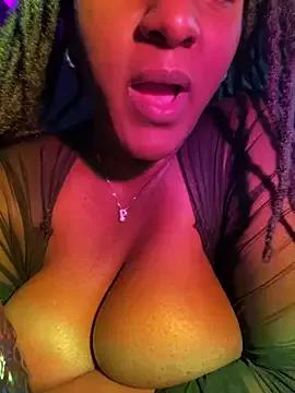 GoddessP from StripChat is Freechat