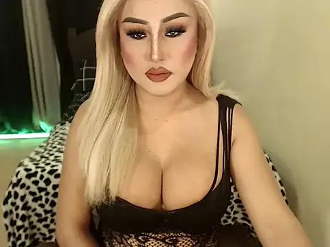 Entertain your itch for girls livestreamers with our collection of stunning models, skilled in the art of temptation and delight.