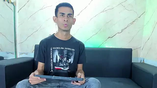 Entertain your itch for girls livestreamers with our collection of stunning models, skilled in the art of temptation and delight.