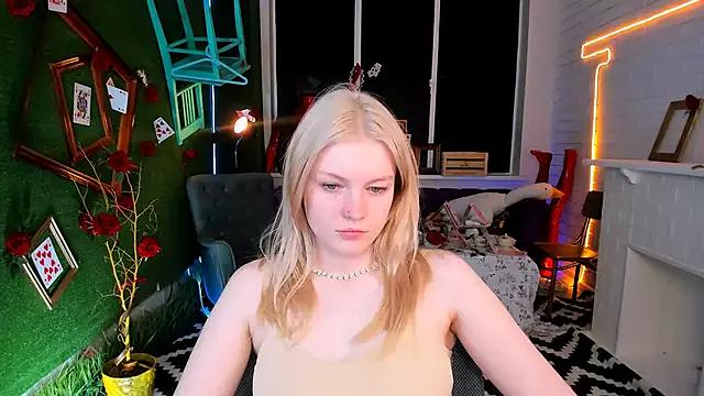 Entertain your itch for girls livestreamers with our collection of stunning models, skilled in the art of temptation and delight.