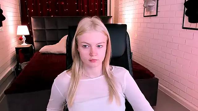 Entertain your itch for girls livestreamers with our collection of stunning models, skilled in the art of temptation and delight.