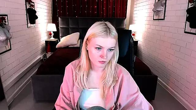 Entertain your itch for girls livestreamers with our collection of stunning models, skilled in the art of temptation and delight.