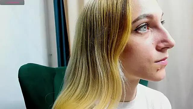graseflower from StripChat is Freechat