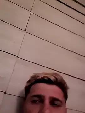 Groman1998G from StripChat is Freechat