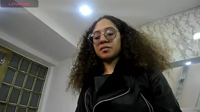 Hanna_Cornee_ from StripChat is Freechat
