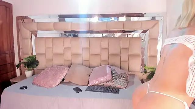 Hanna_Garciia from StripChat is Freechat