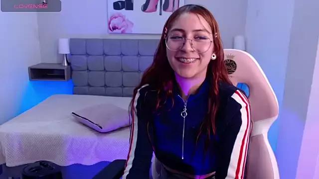 Entertain your itch for girls livestreamers with our collection of stunning models, skilled in the art of temptation and delight.