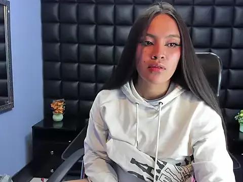 Hannaa_Sweet_ from StripChat is Freechat