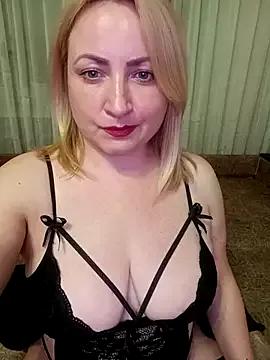 HannaApple from StripChat is Freechat