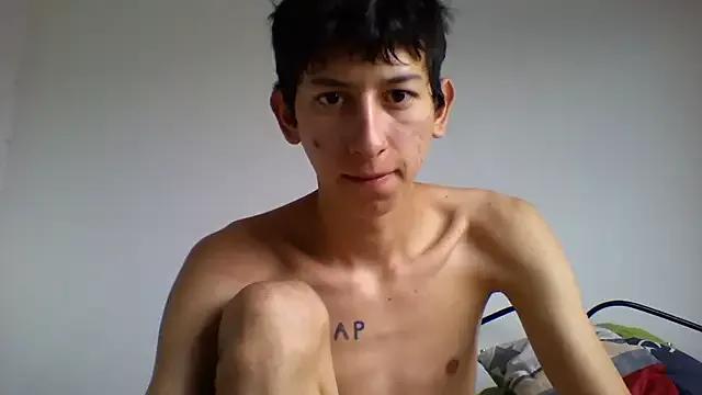 Harris_Annie from StripChat is Freechat