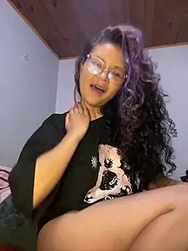 Entertain your itch for girls livestreamers with our collection of stunning models, skilled in the art of temptation and delight.