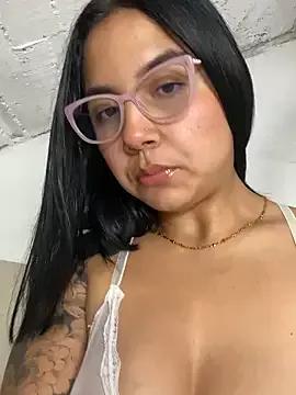 Entertain your itch for girls livestreamers with our collection of stunning models, skilled in the art of temptation and delight.