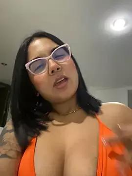 HeillyStone from StripChat is Freechat