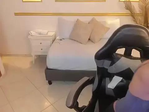helen_rosse_ from StripChat is Freechat