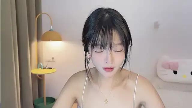 Hello-beibei from StripChat is Freechat