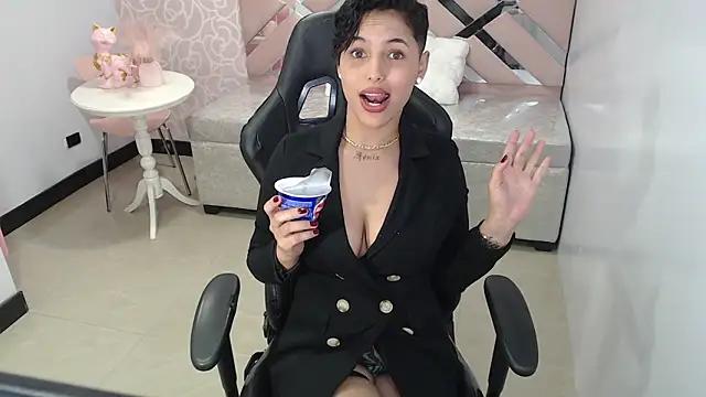 Entertain your itch for girls livestreamers with our collection of stunning models, skilled in the art of temptation and delight.