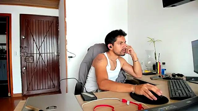 Hetero18Cum webcams show profile image 