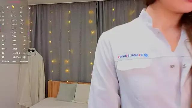 Hidden_kitty from StripChat is Freechat