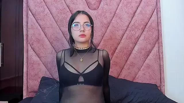 Entertain your itch for girls livestreamers with our collection of stunning models, skilled in the art of temptation and delight.