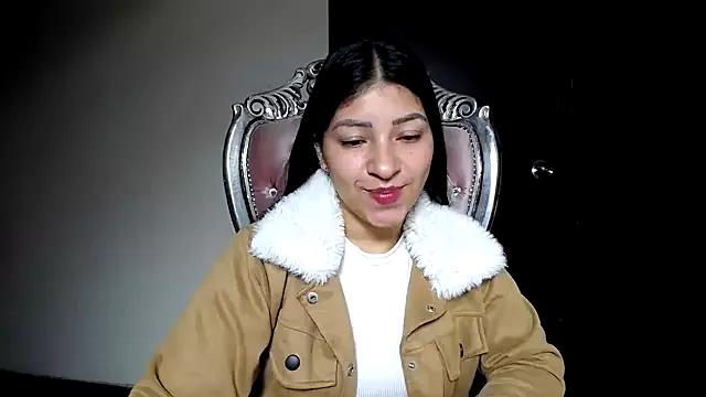 holly20a from StripChat