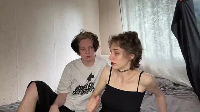 HoneyMarin from StripChat is Freechat