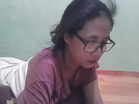 HotLadyPinay32 from StripChat is Freechat