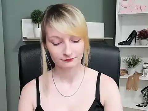 Entertain your itch for girls livestreamers with our collection of stunning models, skilled in the art of temptation and delight.