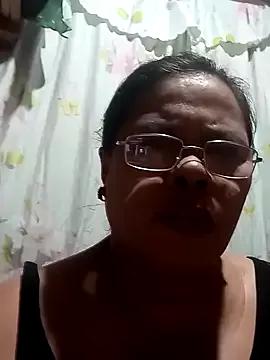 Huge_mama69 from StripChat is Freechat
