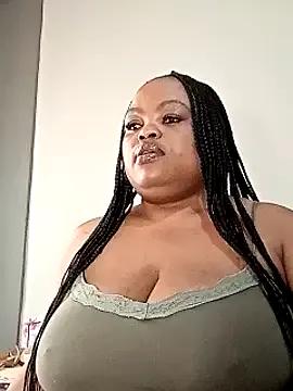 hugemelonsxxx from StripChat is Freechat