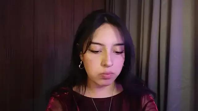 immisssilver from StripChat is Freechat