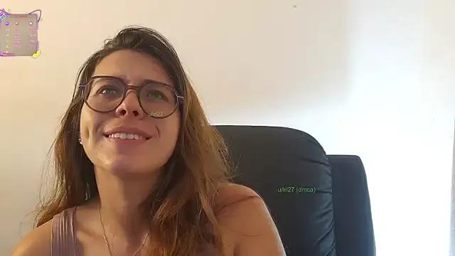 irinasweet27 from StripChat is Freechat
