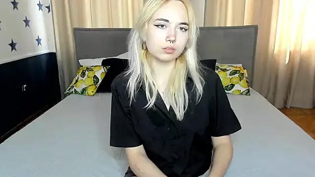 Photos of Iriska_mini from StripChat is Freechat