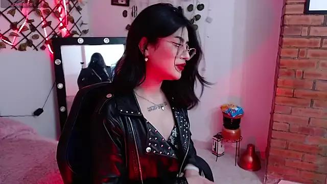 Entertain your itch for girls livestreamers with our collection of stunning models, skilled in the art of temptation and delight.