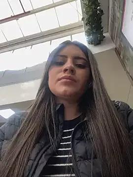 Isabella21_ from StripChat is Freechat