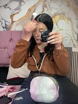 Entertain your itch for girls livestreamers with our collection of stunning models, skilled in the art of temptation and delight.