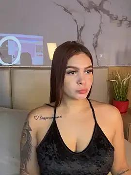 Isabella_Ruiz from StripChat is Freechat