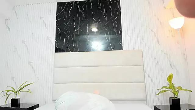 Isabelle_Riddle from StripChat is Freechat