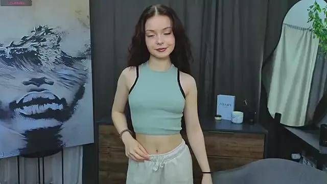 IsabellLongin from StripChat is Freechat