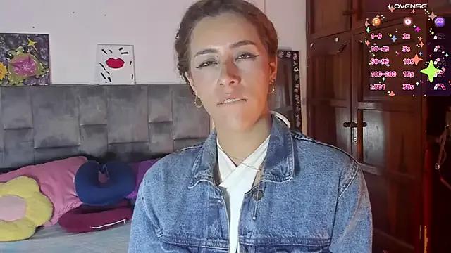 Isangel_ from StripChat is Freechat